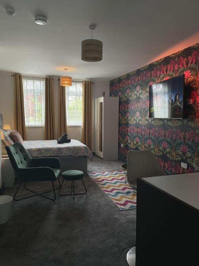 Luxury Studio Apartment Near Birmingham Citycentre Exterior photo