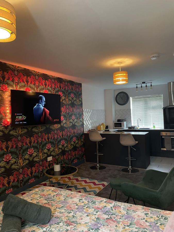 Luxury Studio Apartment Near Birmingham Citycentre Exterior photo